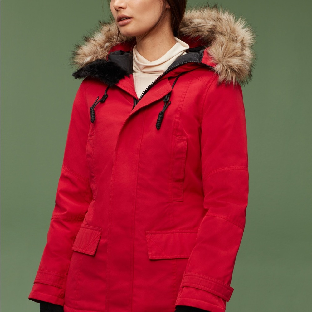 Aritzia TNA Larsen Parka XXS red